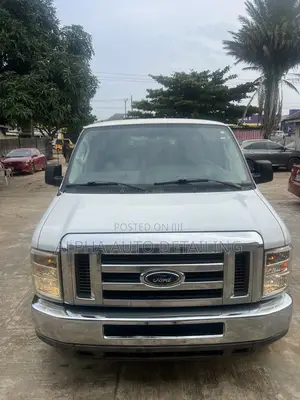 Ford E-350 2011 White