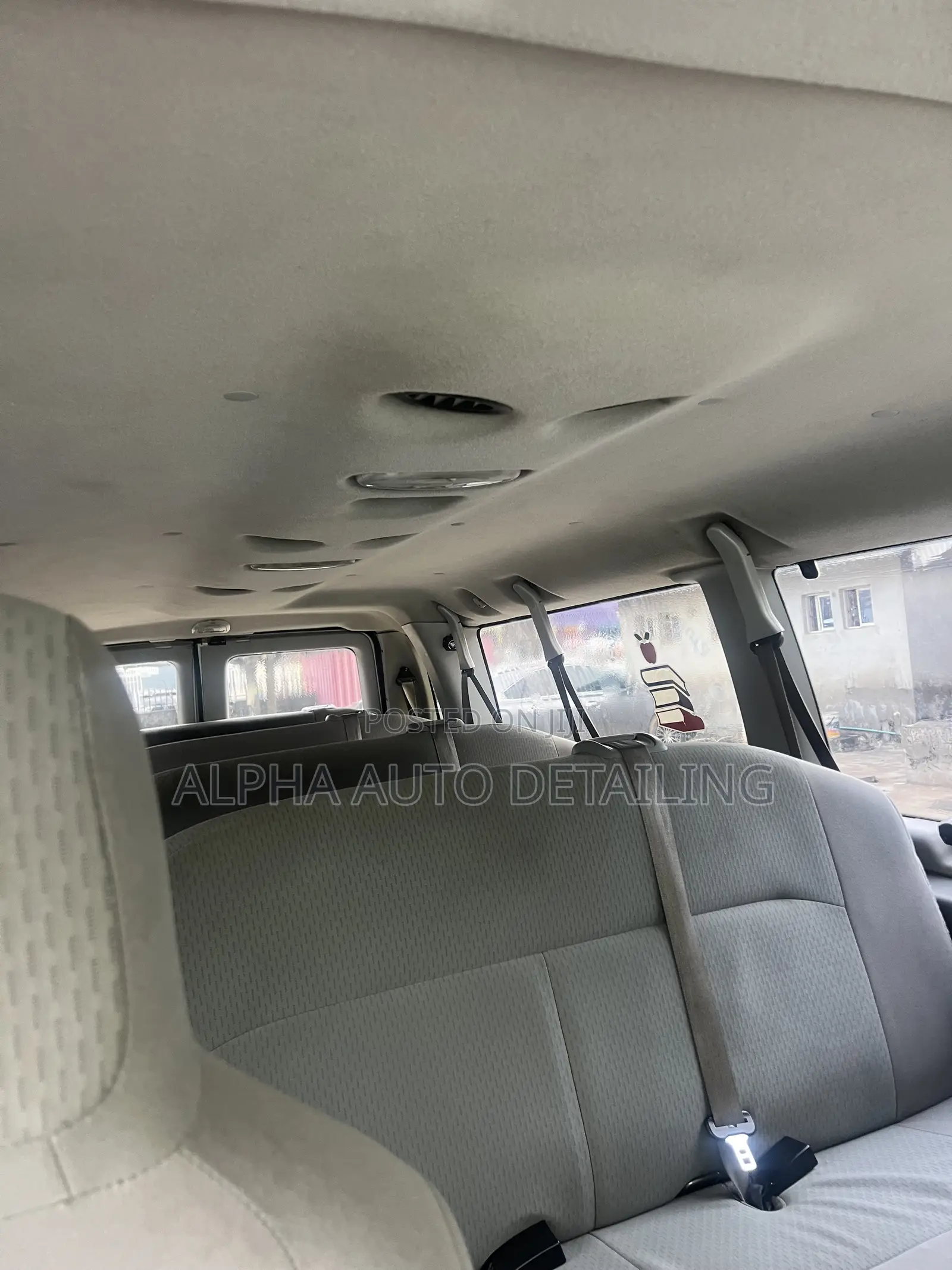Ford E-350 2011 White