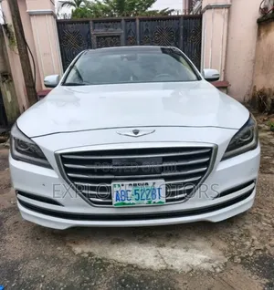 Hyundai Genesis 2015 White