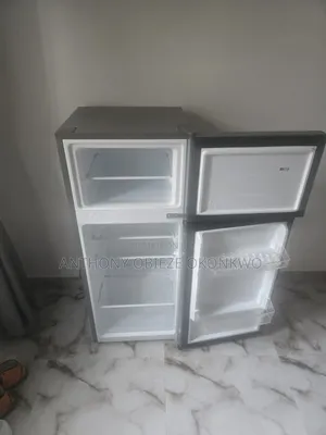 Hisense Double Door Refrigetor 124L