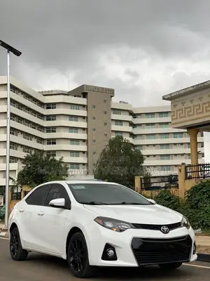 Toyota Corolla 2016 White