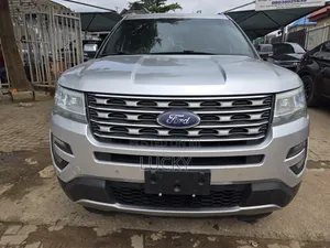Ford Explorer 2016 Silver