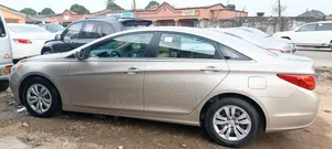 Hyundai Sonata 2012 Gold