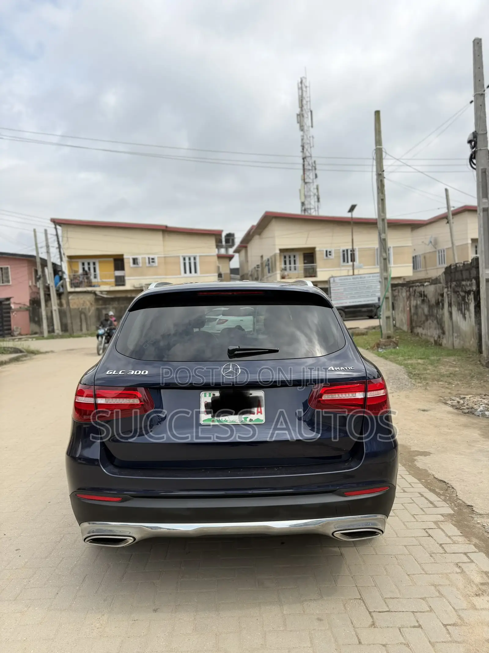 Mercedes-Benz GLC-Class 2017 Blue