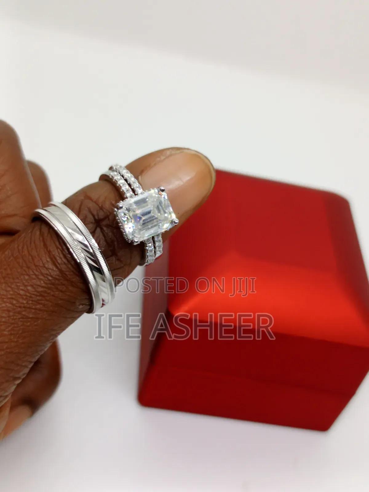 Classic Couples Mossanite Diamond Set of Silver Wedding Ring