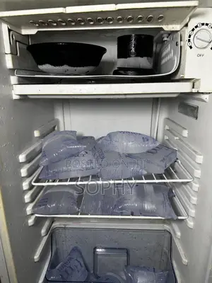 131 Liters of Single-Door Refrigerator