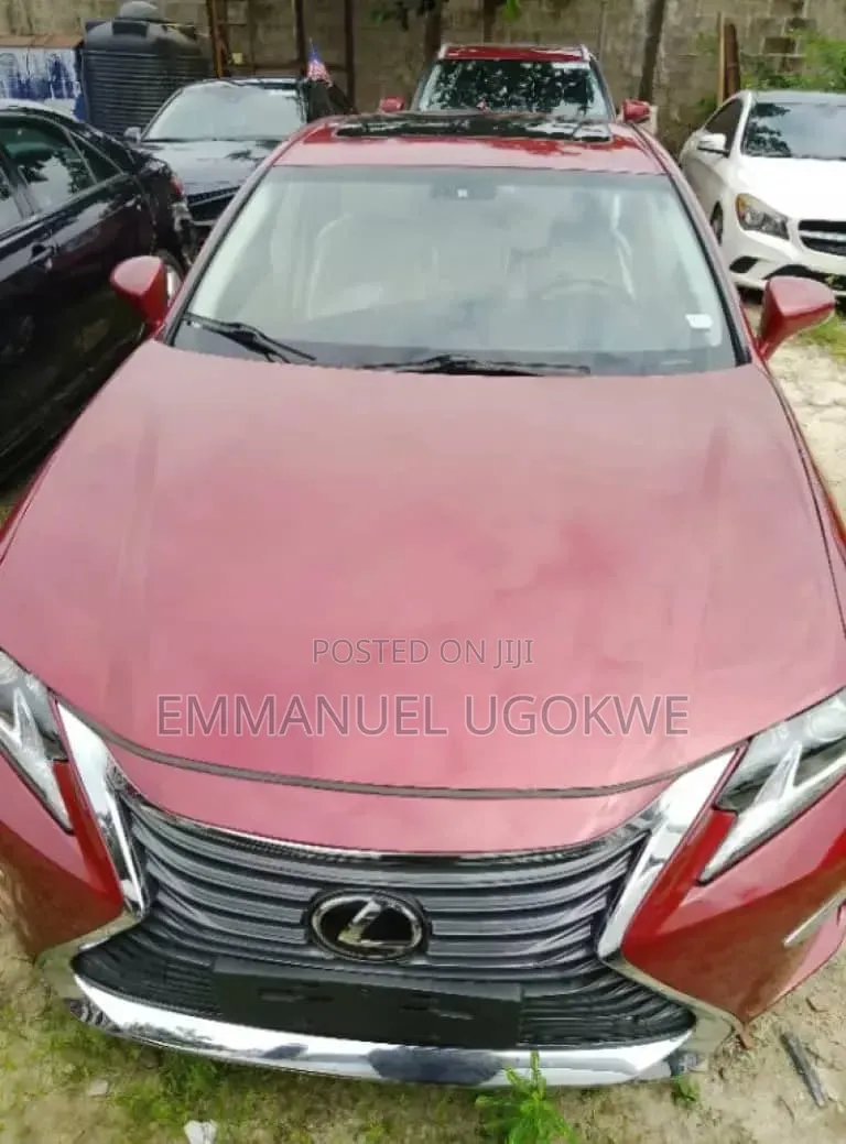 Lexus ES 2015 Red