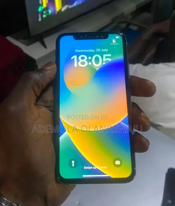 Apple iPhone X 64 GB White