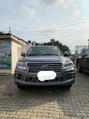 Lexus LX 2015 Gray