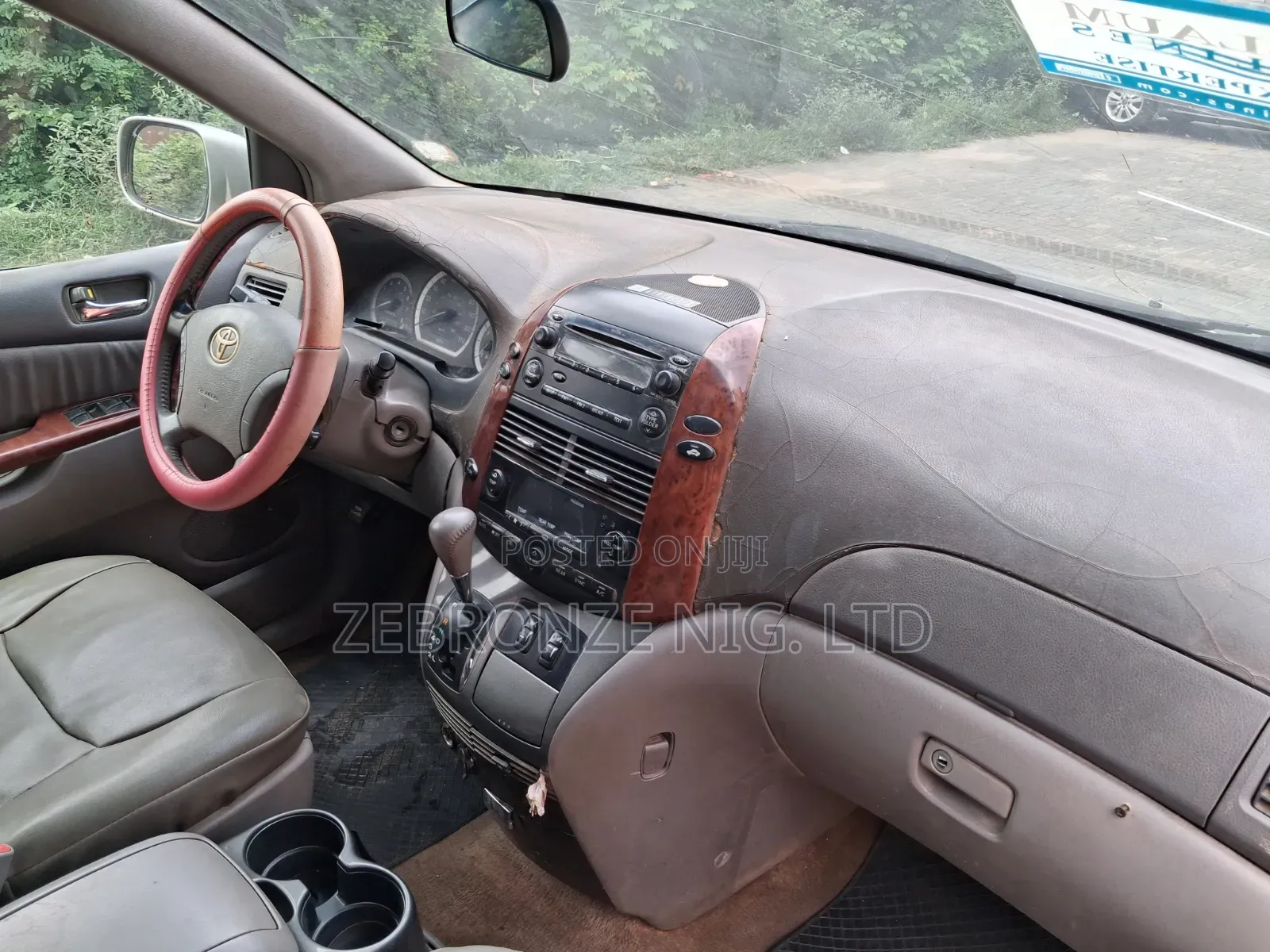 Toyota Sienna 2005 Silver