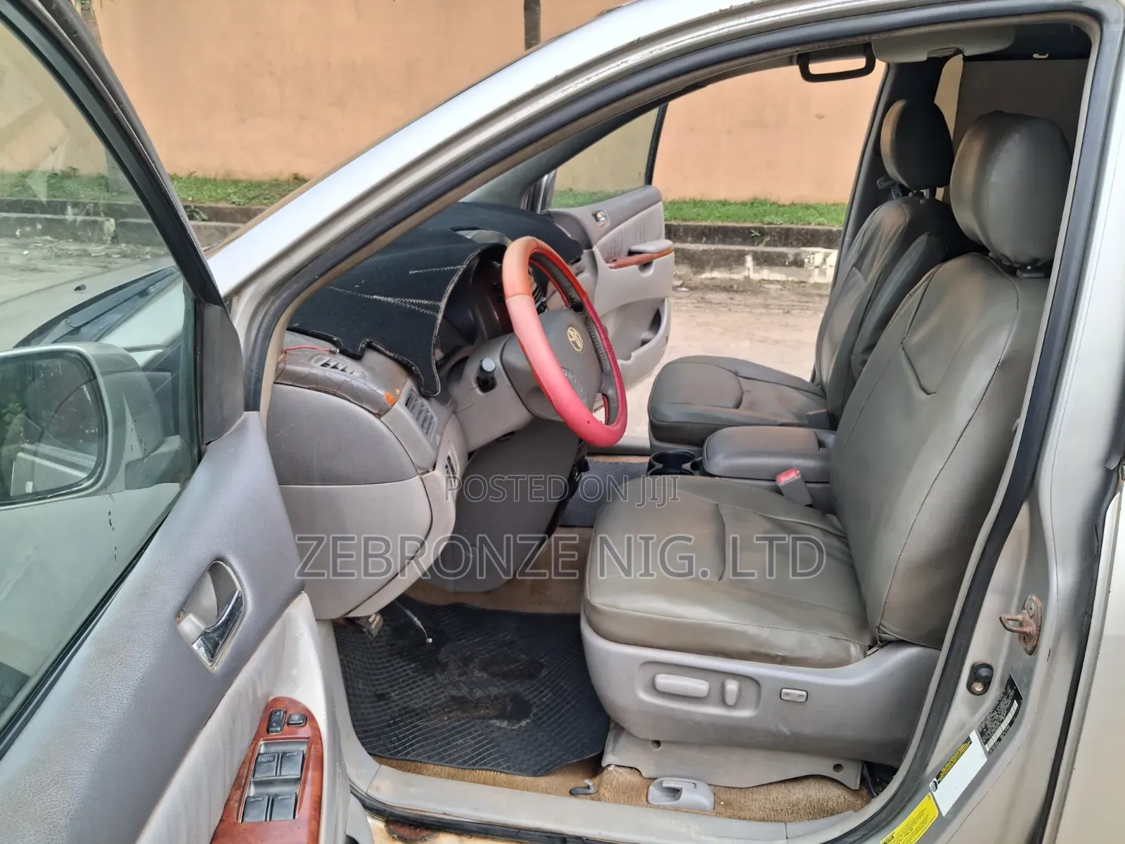 Toyota Sienna 2005 Silver