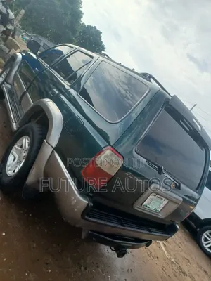 Toyota 4-Runner 2000 Green