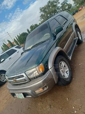Toyota 4-Runner 2000 Green