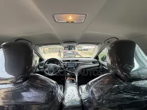 Toyota Camry SE FWD 2020 Black