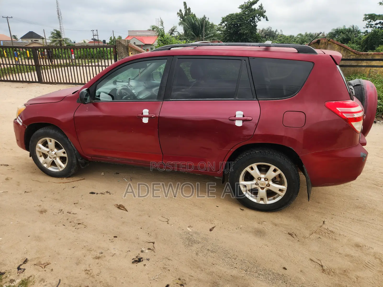 Toyota RAV4 2.5 2010 Maroon