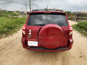 Toyota RAV4 2.5 2010 Maroon