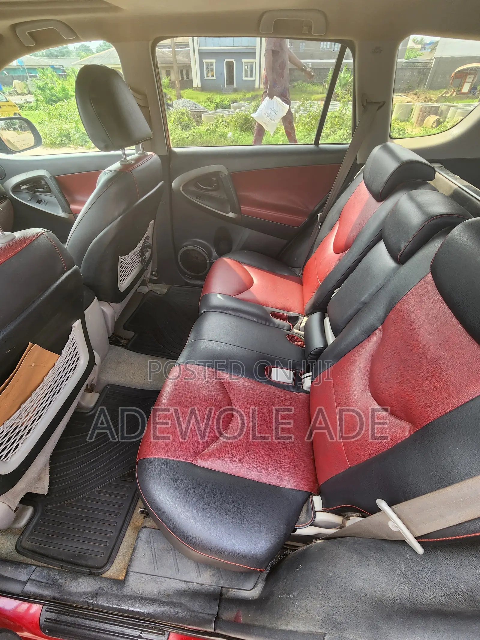 Toyota RAV4 2.5 2010 Maroon