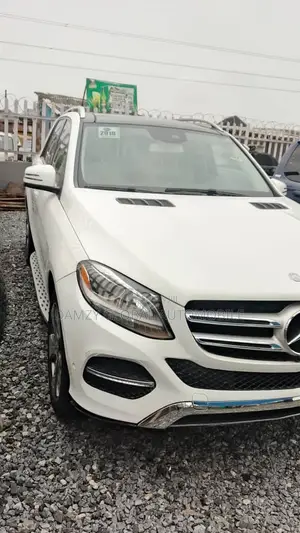 Mercedes-Benz GLE-Class GLE 350 2018 White