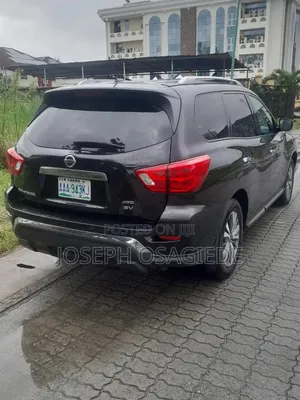 Nissan Pathfinder Platinum 4dr 4x4 (3.5L 6cyl) 2017 Black