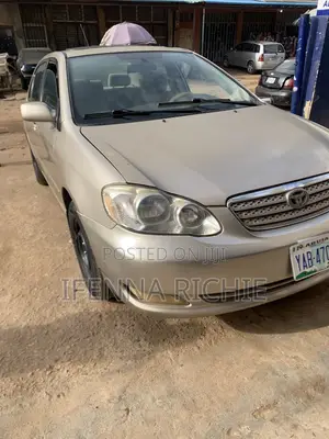 Toyota Corolla LE 2007 Gold