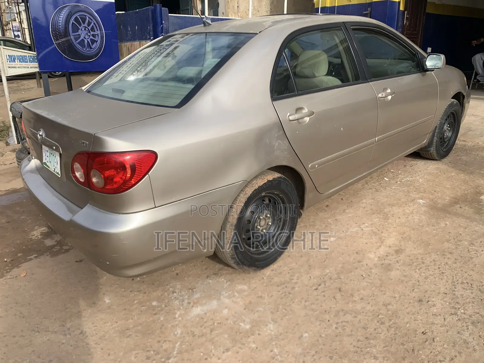 Toyota Corolla LE 2007 Gold