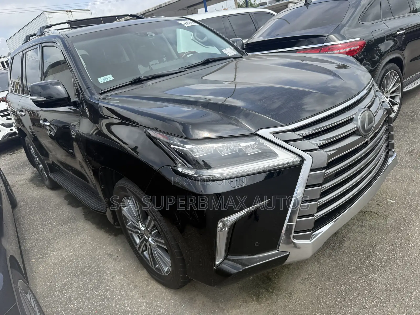Lexus LX 570 AWD 2016 Black