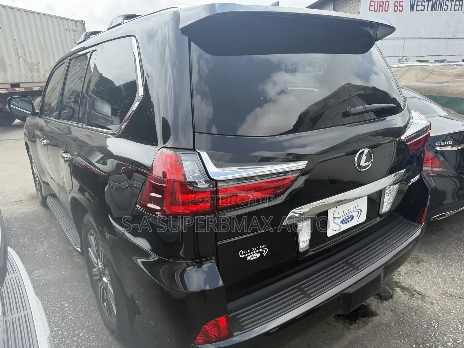 Lexus LX 570 AWD 2016 Black