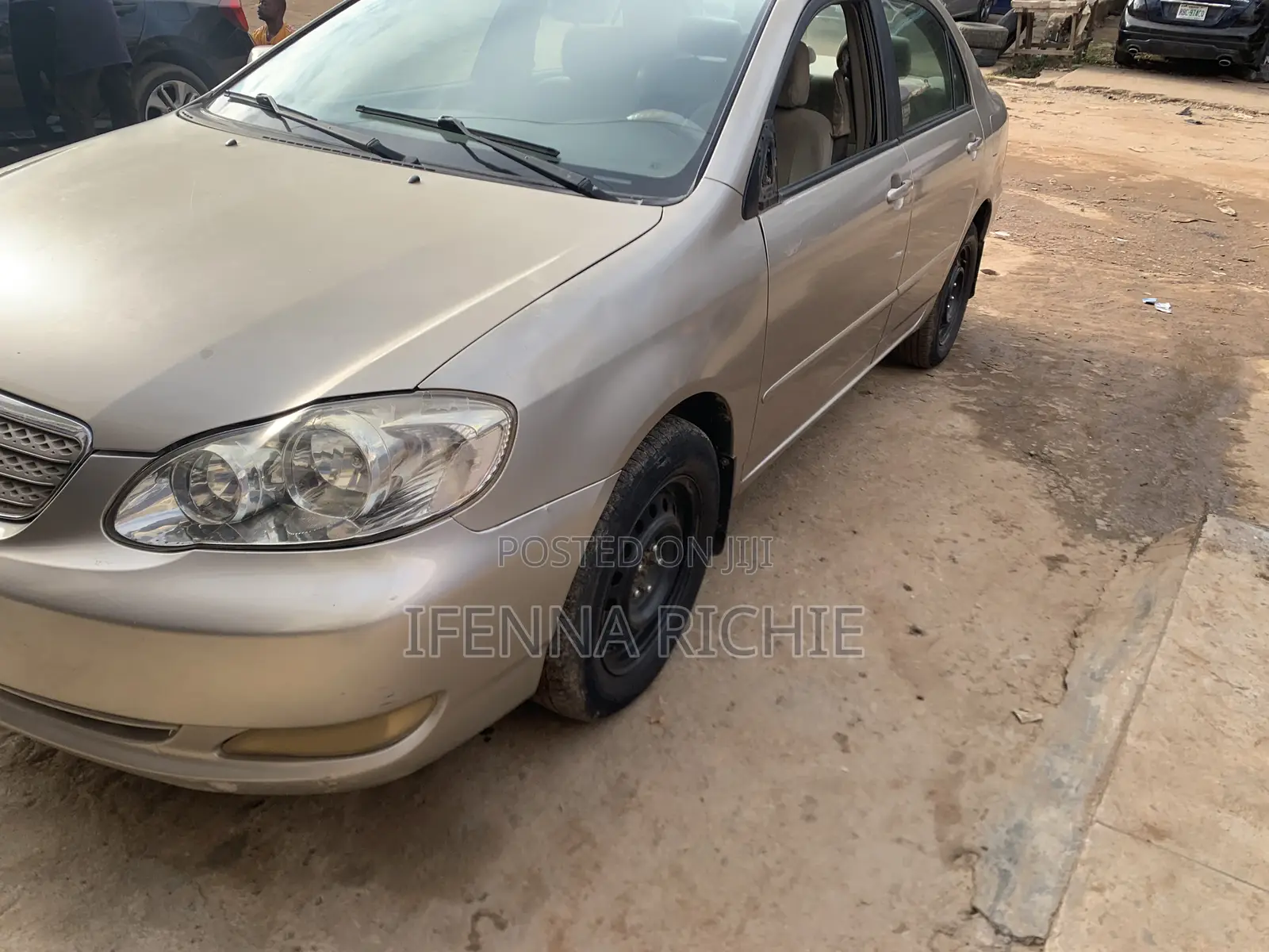 Toyota Corolla LE 2007 Gold
