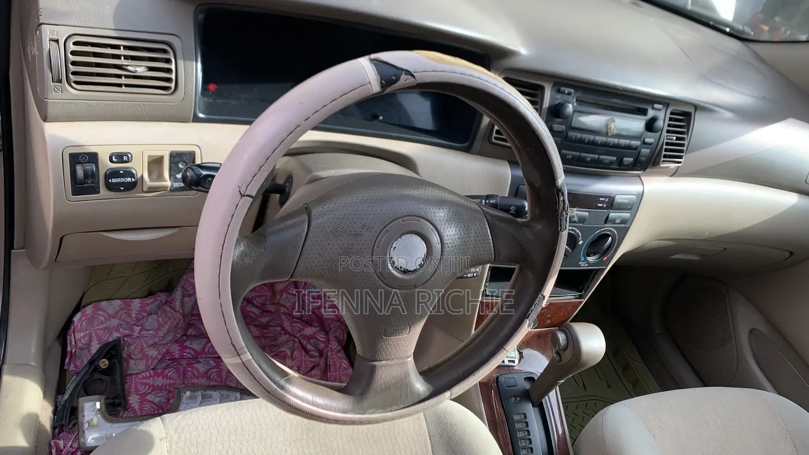 Toyota Corolla LE 2007 Gold
