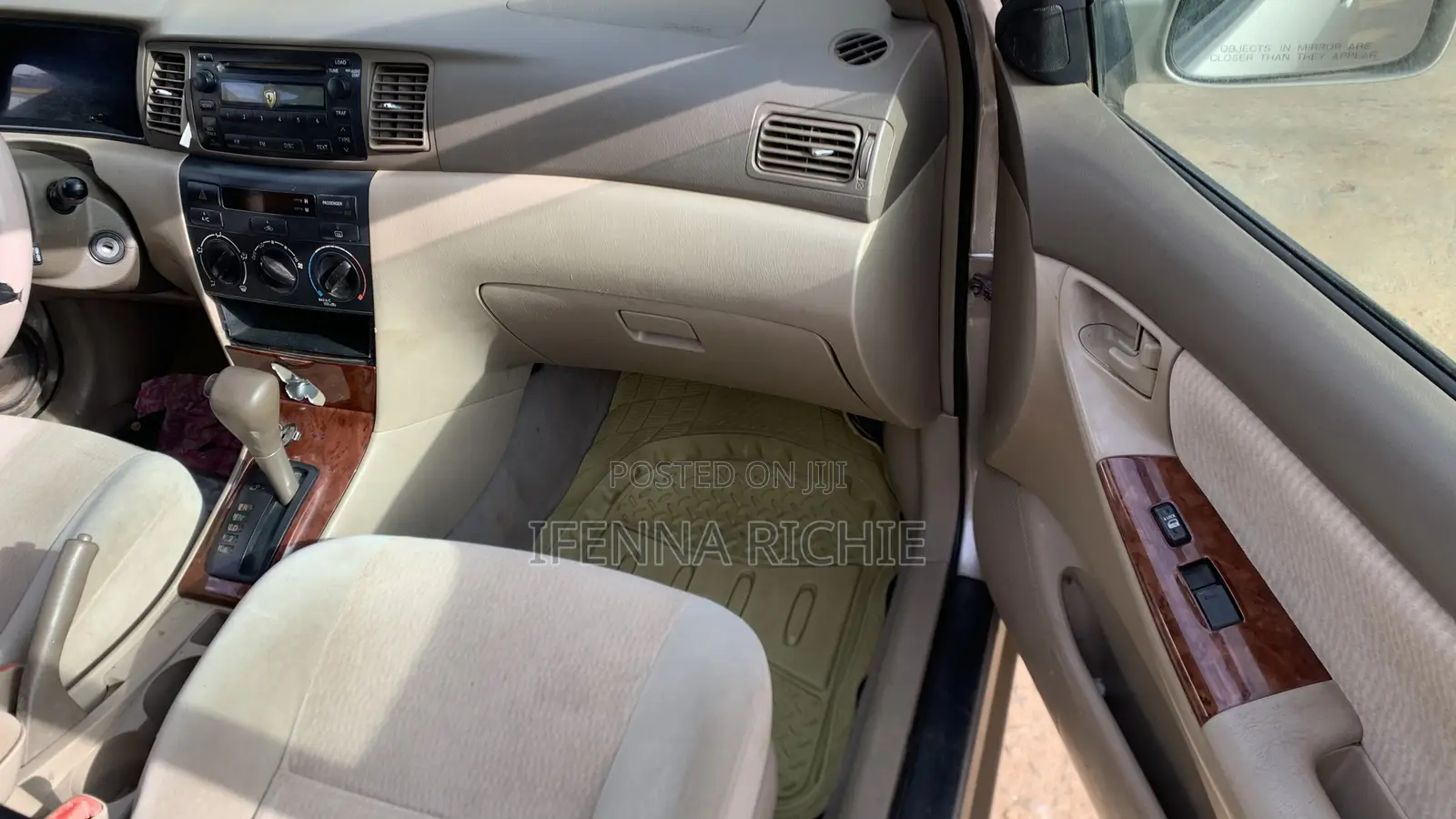 Toyota Corolla LE 2007 Gold