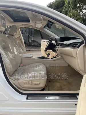Lexus ES 350 FWD 2013 White