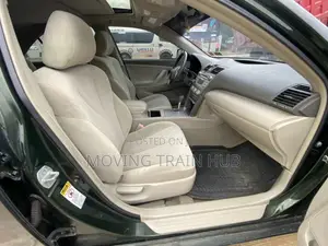 Toyota Camry LE 4dr Sedan (2.5L 4cyl 6AM) 2010 Green