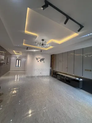 3bdrm Block of Flats in Durumi for sale