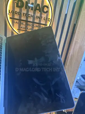 MacBook Air Screen Replacement