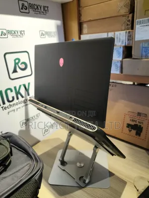 Laptop Dell Allenware M15 R5 16GB AMD Ryzen 7 SSD 1T