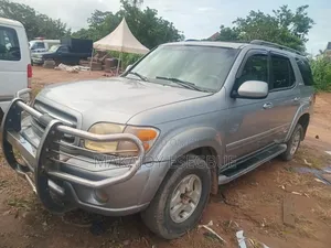 Toyota Sequoia 2003 Gray
