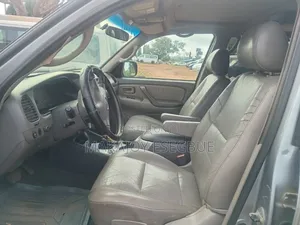Toyota Sequoia 2003 Gray