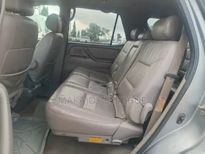 Toyota Sequoia 2003 Gray