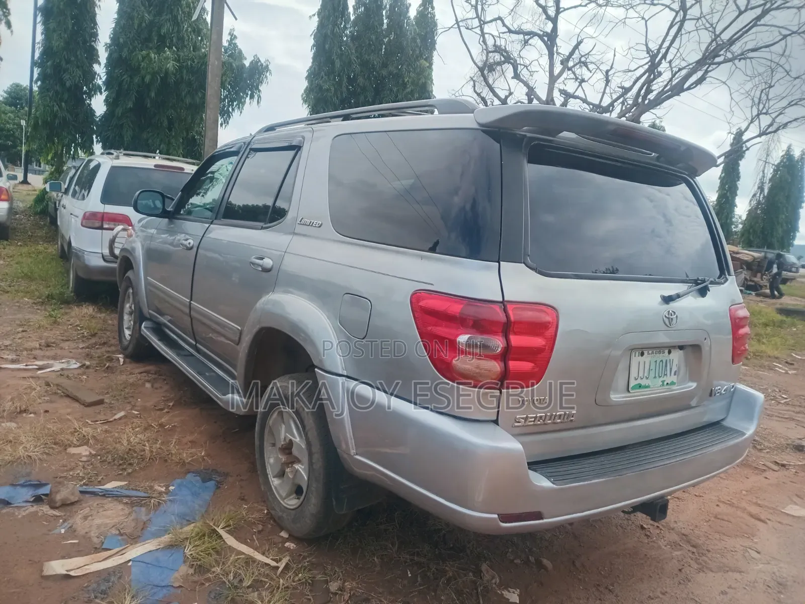 Toyota Sequoia 2003 Gray