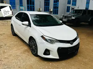Toyota Corolla S Premium 4dr Sedan (1.8L 4cyl CVT) 2016 White