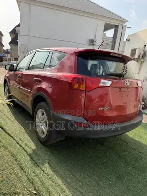 Toyota RAV4 LE 4dr SUV AWD (2.5L 4cyl 6A) 2014 Red
