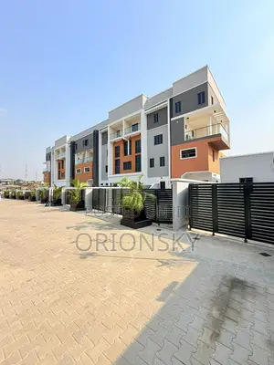 4bdrm Maisonette in Opebi for sale