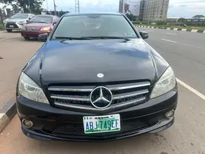 Mercedes-Benz C300 2010 Black