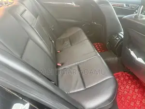 Mercedes-Benz C300 2010 Black