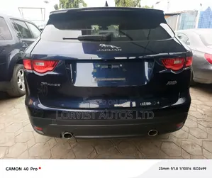 Jaguar F-Pace 2020 Blue