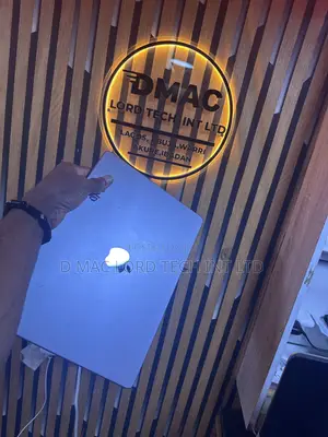 MacBook Pro -Air 2021-2026 Screen Replacement