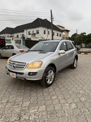 Mercedes-Benz M Class ML 350 AWD 4Matic (3.5L V6 7A) 2006 Silver