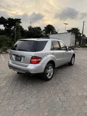 Mercedes-Benz M Class ML 350 AWD 4Matic (3.5L V6 7A) 2006 Silver