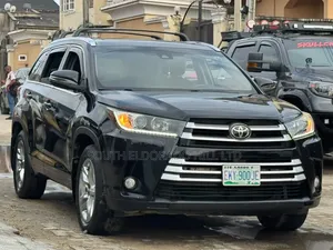 Toyota Highlander 2016 Black