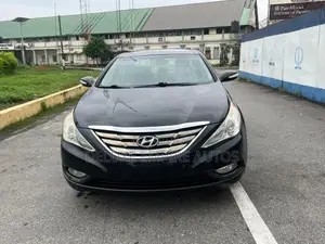Hyundai Sonata 2013 Black